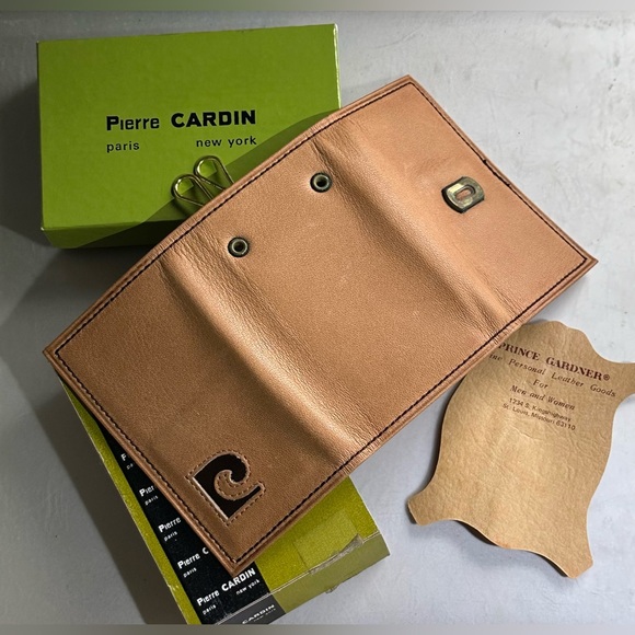 Vintage PIERRE CARDIN Leather Key Holder Wallet w/ Original Box & Documents Gift - Picture 7 of 9